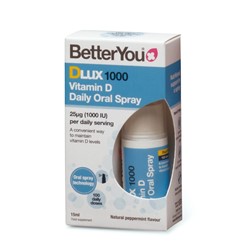 DLUX 1000 VITAMIN U SPREJU
 
Potpuni preporučeni dnevni unos vitamina d3 za djecu
Bez umjetnih boja i okusa
Praktični oralni sprej
Dokazana brza i učinkovitija apsorpcija

OPIS
DLux 1000 je dodatak prehrani s sladilom. Jedno raspršivanje sadržava 1000 i.j. (25 mcg).
Ima okus metvice.  DLux 1000 prirodan je i praktičan oralni sprej koji omogućuje održavanje zdrave razine vitamina D i osigurava izvrsnu opskrbljenost dojenčadi tim dragocjenim vitaminom.  DLux oralne sprejeve preporučujemo jer: ● 	znanstveno dokazano osiguravaju brzu i učinkovitu apsorpciju, ● 	sadrže prirodni vitamin D3, ● 	svaki se sprej sastoji od milijuna kapljica, od kojih svaka sadrži istu 		količinu D3, ● 	posebno su pogodni za ljude koji imaju poteškoće s gutanjem ili 			imaju problema s probavom i metabolizmom, ●	ne štete zubnima i prijatnog su okusa, ● 	prikladni su: bez kapsula, tableta ili vode, ●	ne napuhuju i ne uzrokuju grčeve, ●	ne treba ih držati u hladnjaku.
 
Stručnjaci Kardifskog sveučilišta (Cardiff Univesity) testirali su DLux i ustanovili da je to jedini preparat koji kroz usnu sublingvalnu sluznicu omogućuje trenutačnu apsorpciju više od jedne trećine raspršivanja. Zbog ostalih komponenti i mikroemulzije, apsorpcija DLux vitamina D vrlo je slična intravenskoj.  Proizvod je i službeno poduprlo britansko Društvo vegetarijanaca – Vegetarian Society.
 

DJELOVANJE

Vitamin D ima ulogu u procesu dijeljenja stanica i doprinosi:

normalnoj apsorpciji / iskorištenju kalcija i fosfora,
normalnoj razini kalcija u krvi,
normalnoj funkciji imunološkog sustava,
održavanju normalne funkcije mišića,
održavanju normalnih kostiju,
održavanju normalnih zubi.

O svim koristima i prednostima vitamina D možete pročitati u stručnoj literaturi, na provjerenim internetskim stranicama ili se informirajte kod svojeg liječnika.
 

NAMJENA
DLux 1000 je primjeran od treće godine starosti. 
 
 
NAČIN PRIMJENE
Štrcnuti pod jezik ili na unutrašnju stranu obrazina jedanput dnevno. Prije upotrebe protresti bočicu. Nakon otvaranja upotrijebiti unutar šest mjeseci.
 
Čuvati na sobnoj temperaturi i ne izlagati suncu.
 
Prekomjerno konzumiranje proizvoda može imati laksativni učinak.
 
Proizvod je dodatak prehrani.
Dodatak prehrani nije nadomjestak ili zamjena za uravnoteženu prehranu,
a uz to je potrebno paziti i na zdrav način života. 
 
Čuvati na mjestu nedostupnom maloj djeci.
Preporučene dnevne doze ne smiju se prekoračiti.
 
Europska agencija za sigurnost hrane (EFSA) je izdala dokument o najvišem prihvatljivom doziranju vitamina D3 u kojem konstatira da su prihvatljive gornje vrijednosti dnevnog uzimanja vitamina D3:
 
za djecu od rođenja do 3. godine 10 µg (400 i.j.),
od 3. do 10. godine 25 µg (1000 i.j.) i
od 11 do 18 godine, uključujući trudnice i dojilje 75 µg (3000 i.j.)
od 18 godine i stariji 100 µg (4000 i.j.)
 
SASTAV
Sastav: pročišćena voda, ksilitol (prirodni zaslađivač od breze), guma arabica (prirodni stabilizator), kolekalciferol (vitamin D u kokosovom ulju), suncokretov lecitin (trikalcijev fosfat, rižino brašno),
limunska kiselina, prirodni konzervanski (kalijev sorbat), ulje metvice.
 
Neto količina: 15 ml (100 sprejeva).
 
Vitamin D3 je dobiven od lanolina, iz vune ovaca, uzgajanih za proizvodnju vune u Australiji,
ali u raspršivanju proizvod ne sadrži lanolin.
 
Proizvedeno u Velikoj Britaniji.Proizvođač: BetterYou Ltd., Velika Britanija.